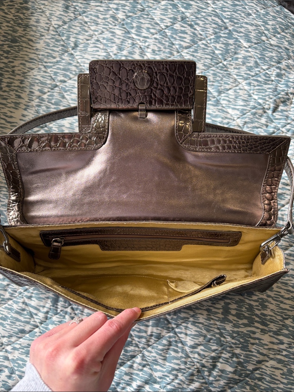 Sondra Roberts Bronze Croc-Embossed Shoulder Bag - Picture 4 of 6